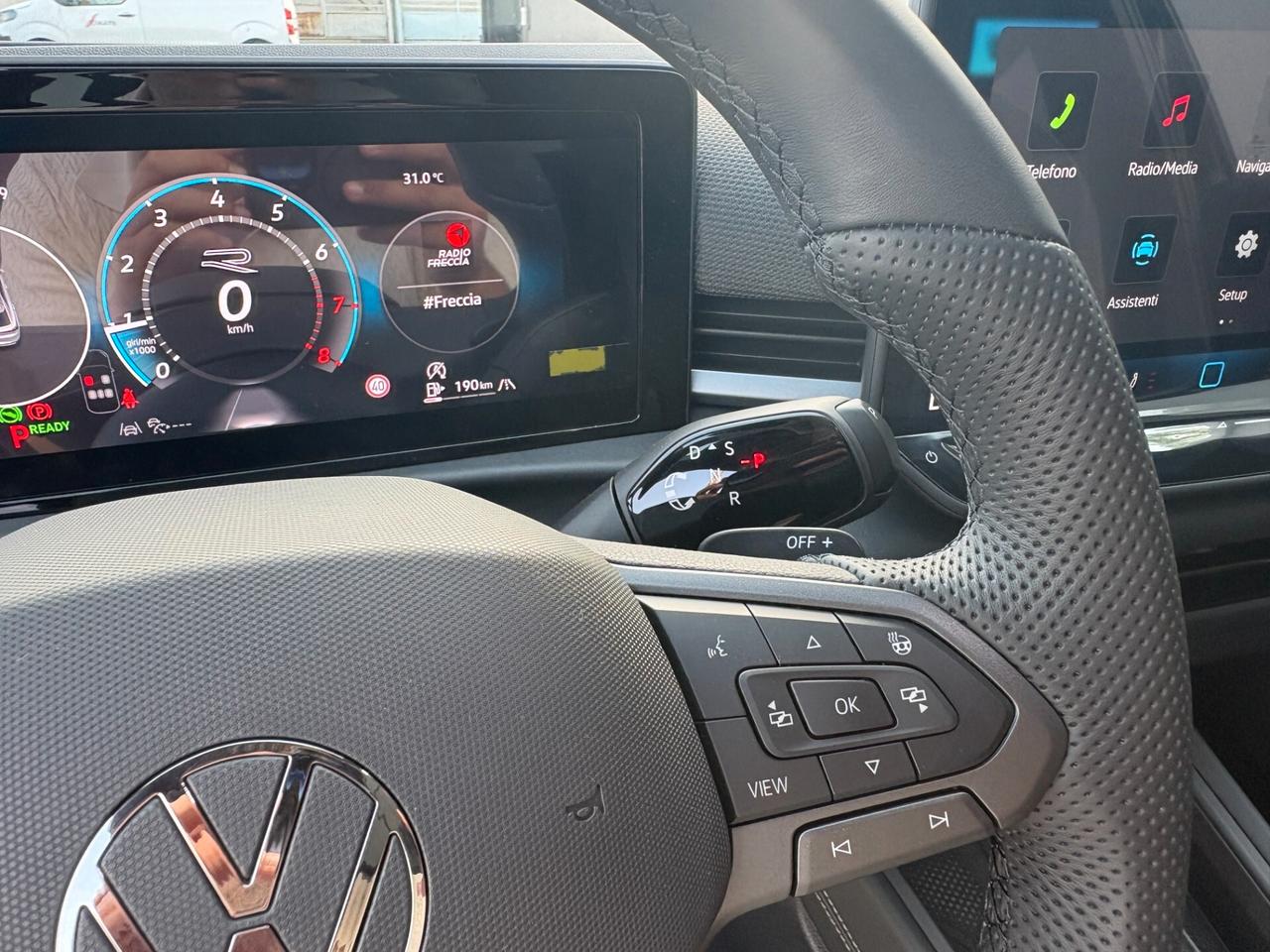 NEW VOLKSWAGEN T-ROC 1.5 eTSI ACT 150 CV DSG R-LINE