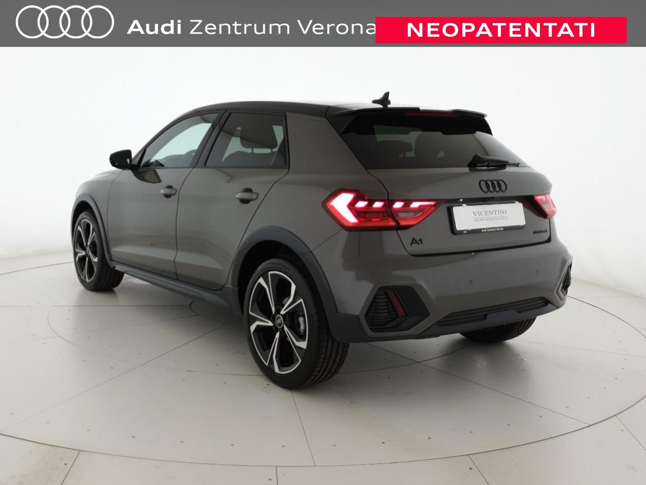 Allstreet 30TFSI 116CV S tronic Identity Contrast