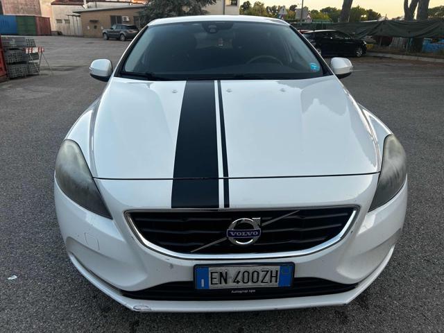 VOLVO V40 D2 1.6 Momentum senza nessun lavoro da fare