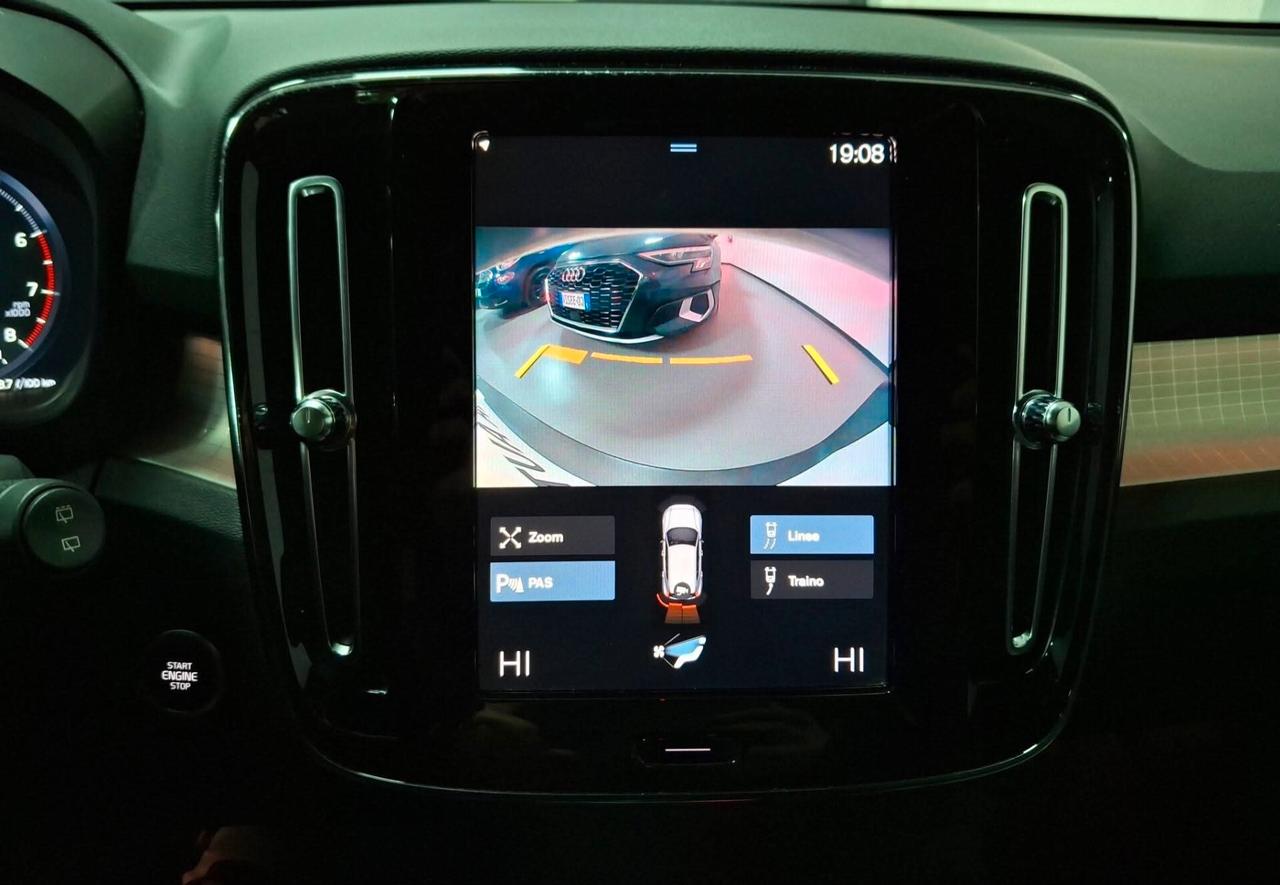 Volvo XC40 automatica 38.000km full optional