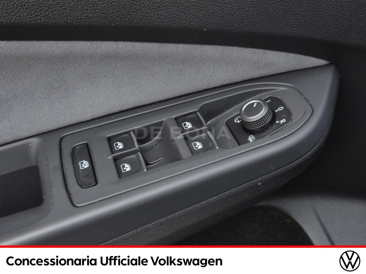 Volkswagen Golf 1.5 etsi evo r-line 150cv dsg