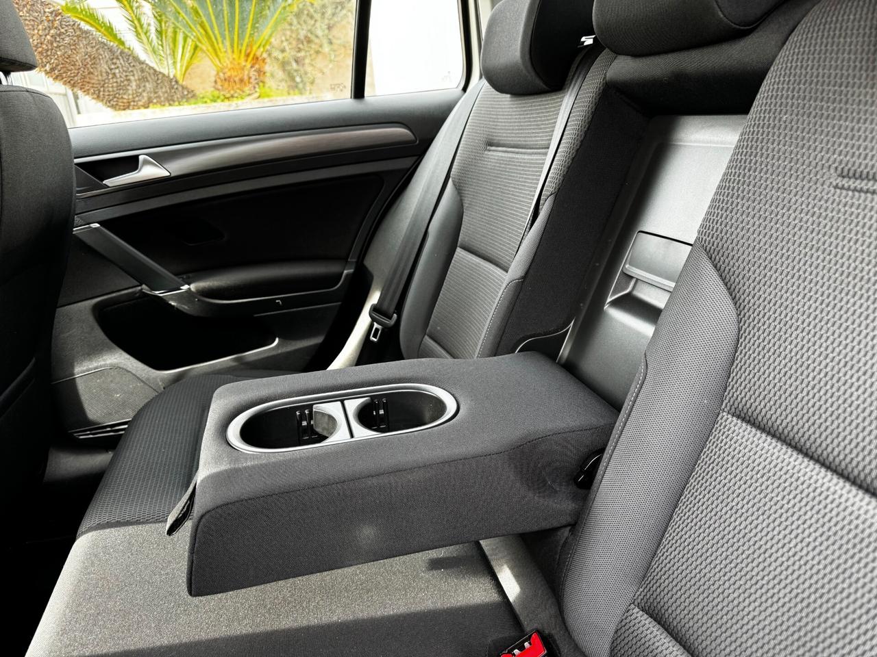 Volkswagen Golf Variant 1.6 TDI 115 CV DSG Executive BlueMotion Tech.