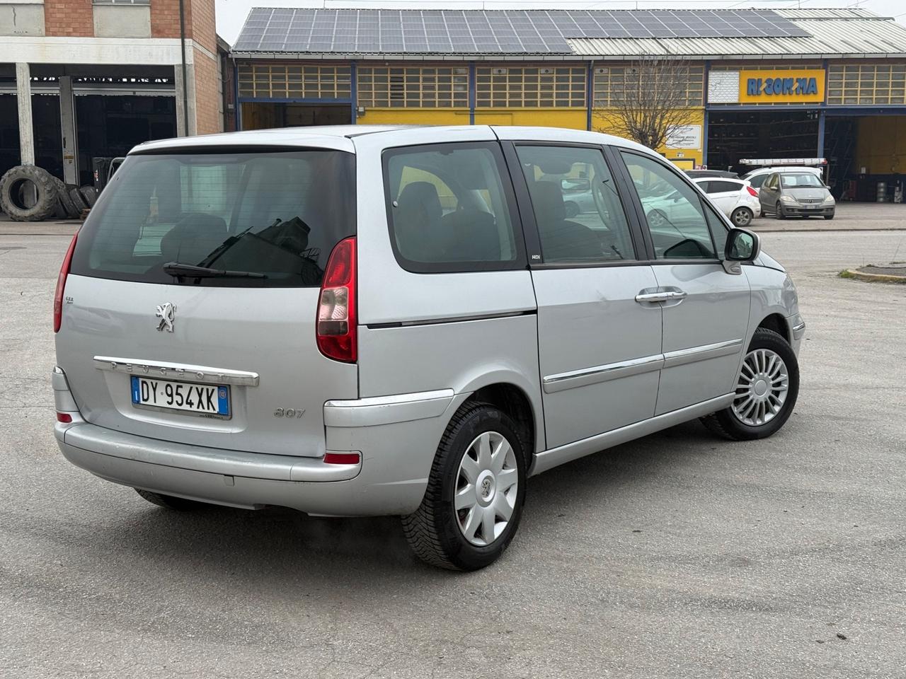 Peugeot 807 2.0 HDi FAP SV