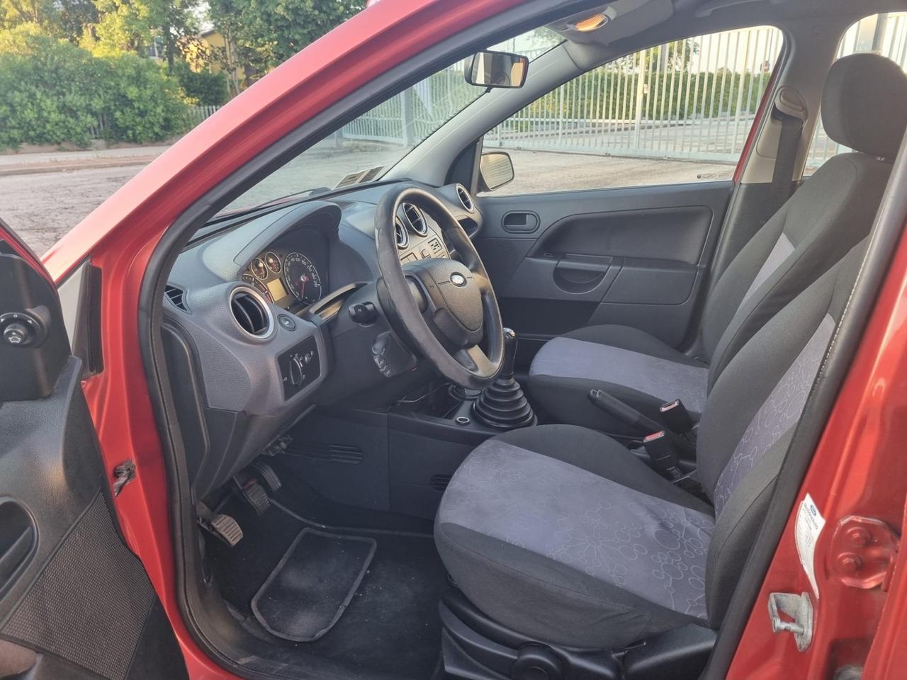 Ford Fiesta 1.4 TDCi 5p. Titanium