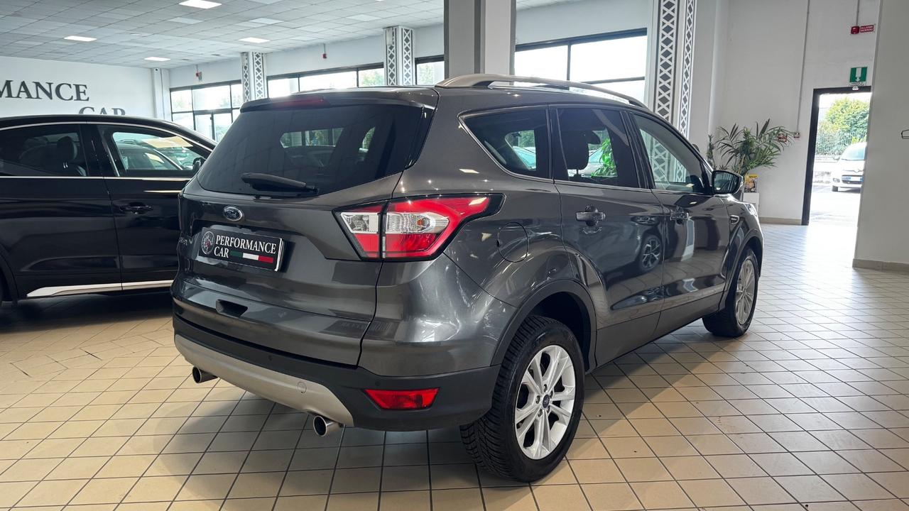Ford Kuga 1.5 TDCI 120 CV S&S 2WD Powershift Titanium