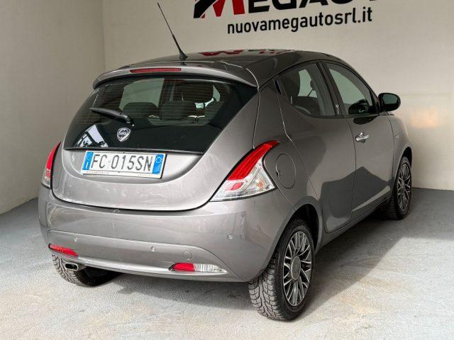 LANCIA Ypsilon 1.2 69 CV 5 porte Gold