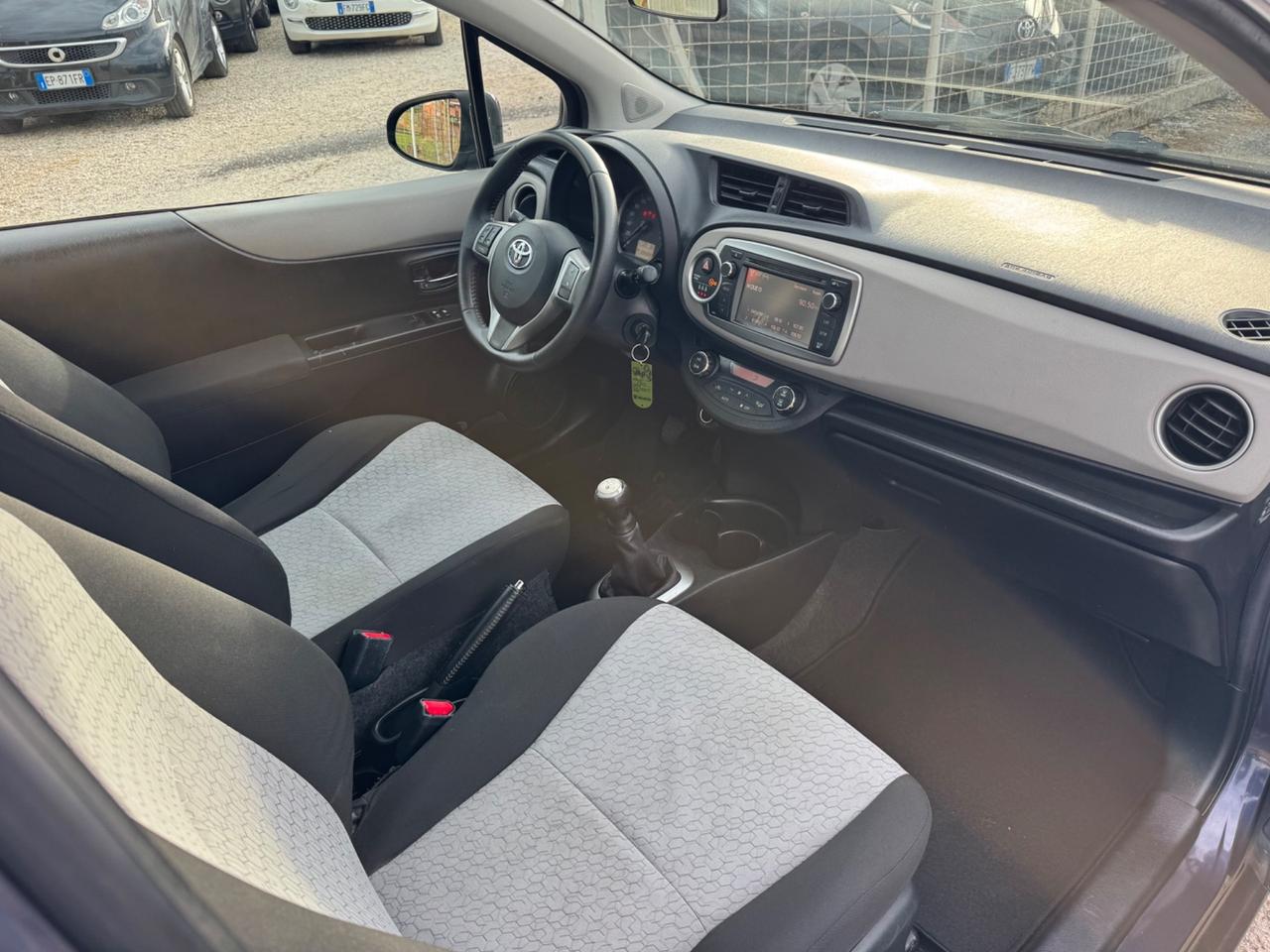 Toyota Yaris 1.0 3 porte Active NEOPATENTATI