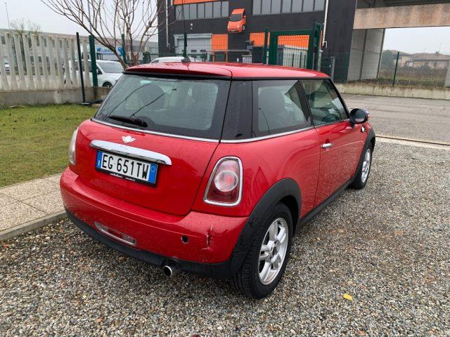 MINI One 1.6 16V One (72kW)