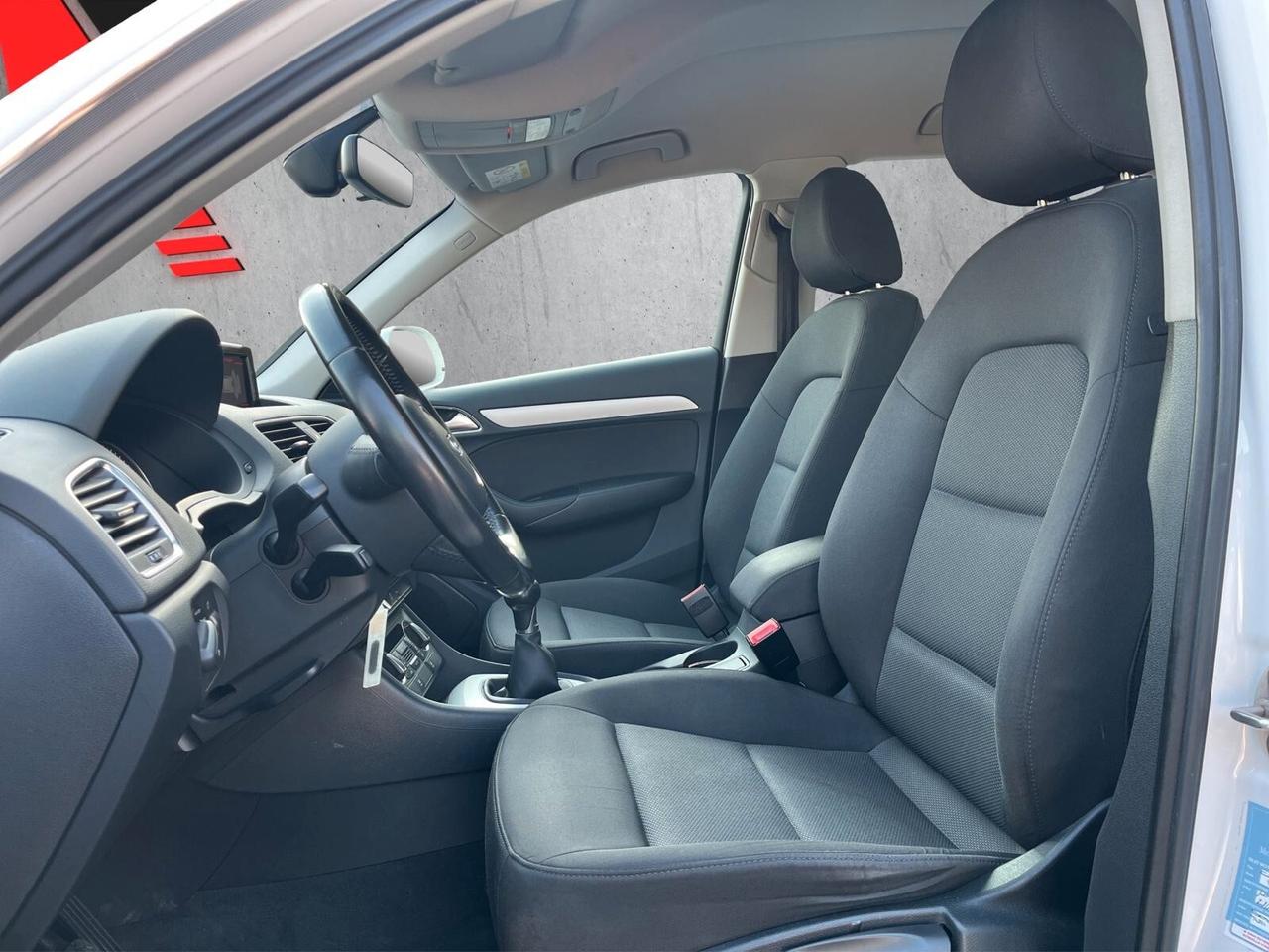 Audi Q3 2.0 TDI 120 CV Business