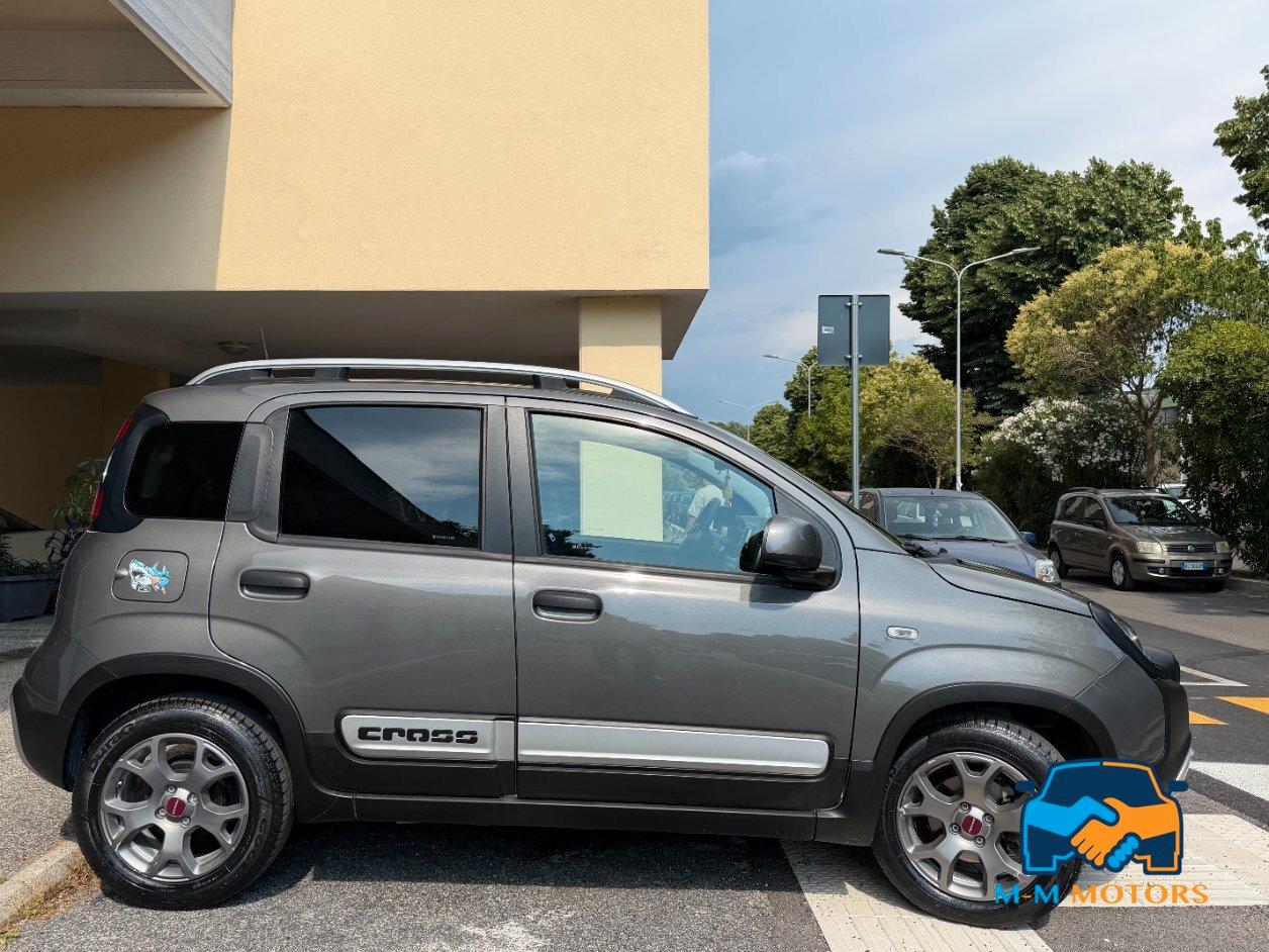 FIAT PANDA 1.0 HYBRID CROSS CROSS