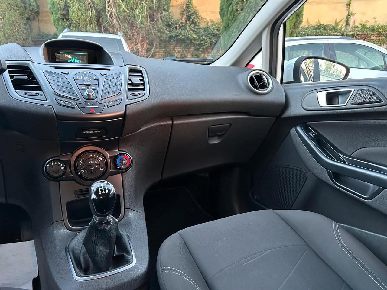 Ford Fiesta 1.5 TDCi 75CV 5 porte Black& White Edition