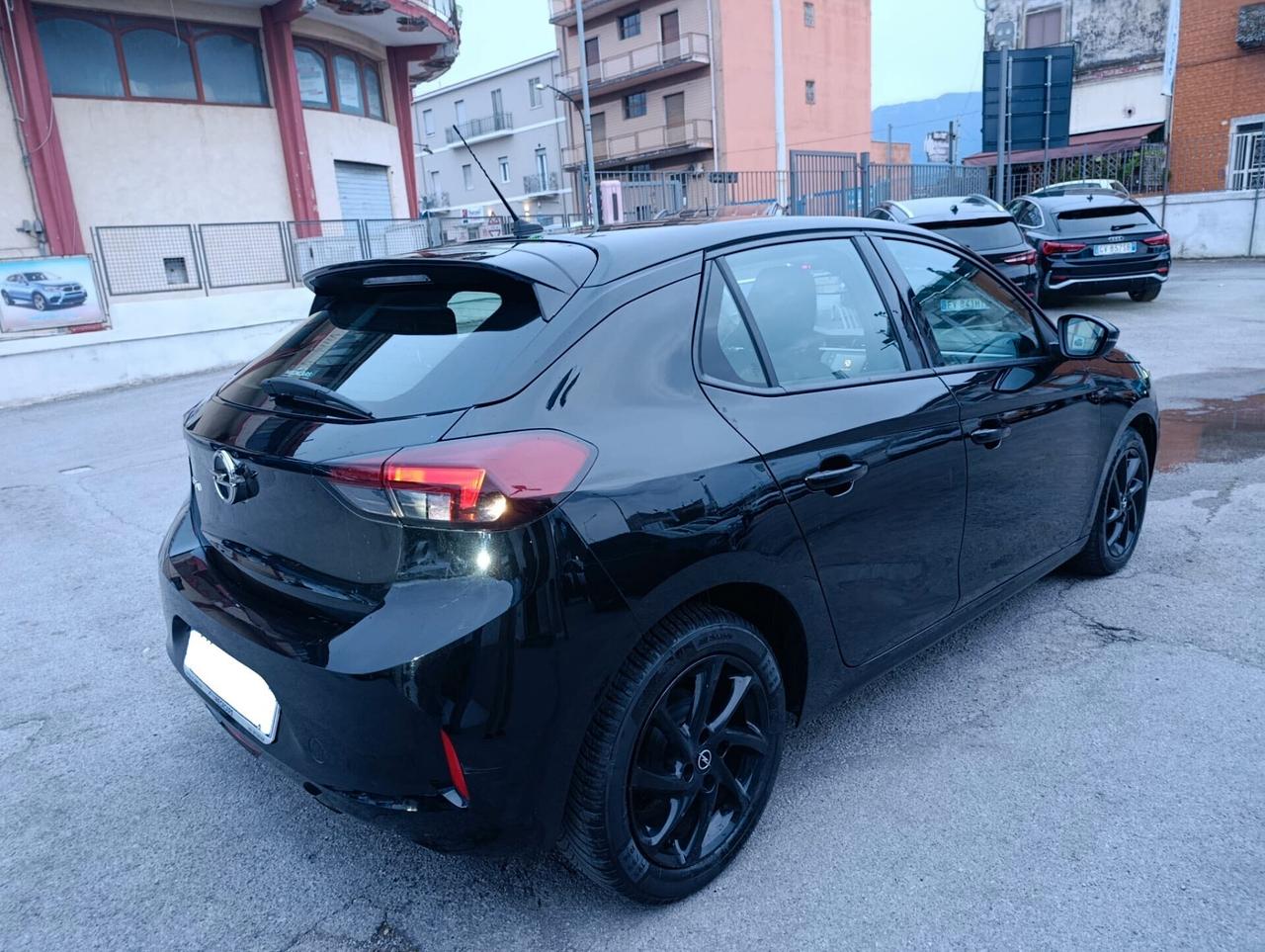 Opel Corsa 1.2 GS LINE