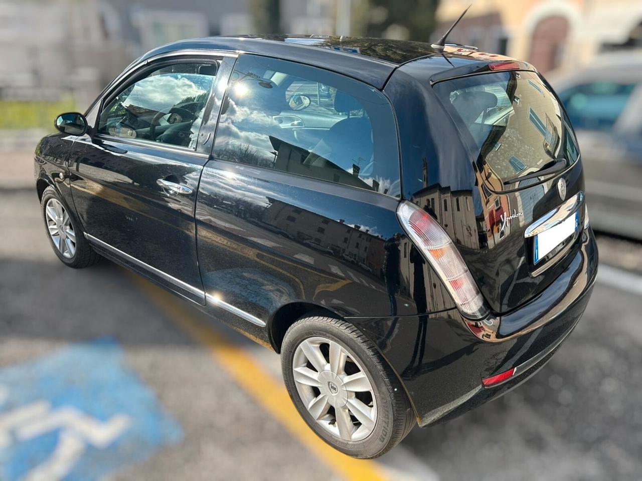 Lancia Ypsilon 1.2 8v - ANCHE PER NEOPATENTATI