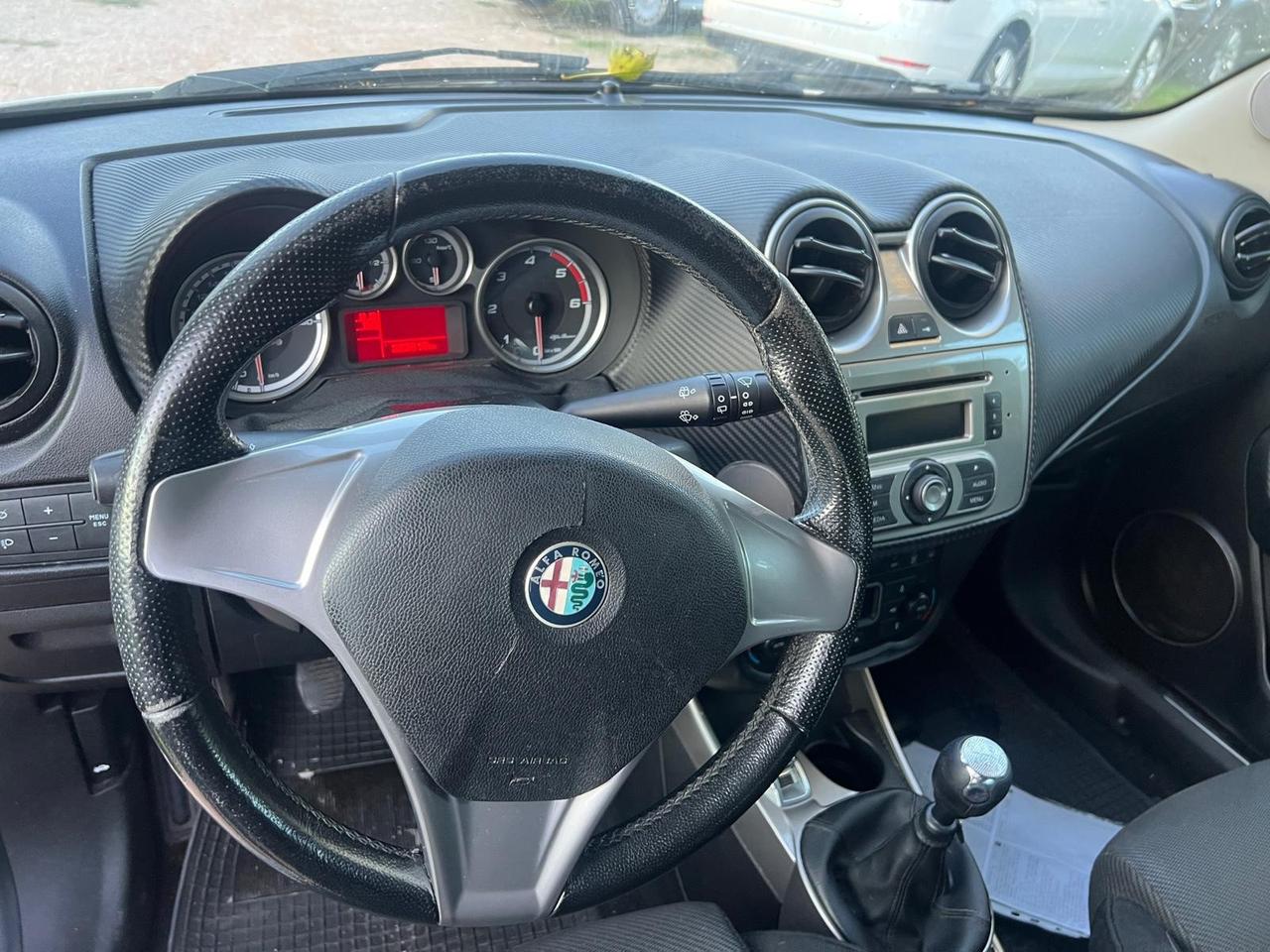 Alfa Romeo MiTo 1.6 JTDm 16V Distinctive Sport Pack