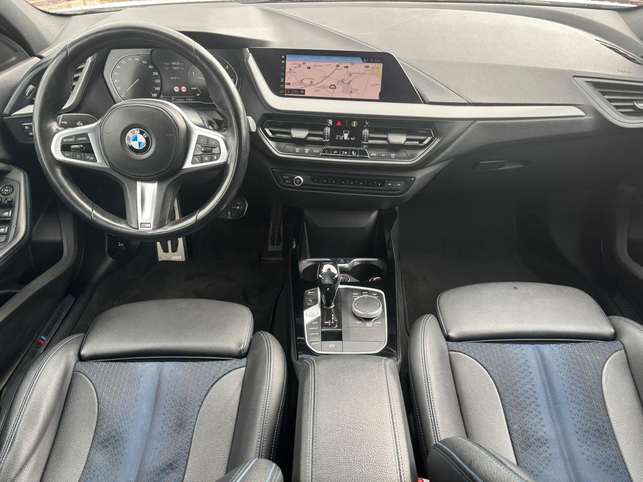 Bmw 118 118d 5p. Msport