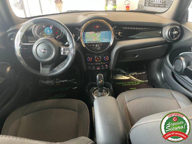 MINI Cooper 1.5 Classic *BLACK EXTERIEUR