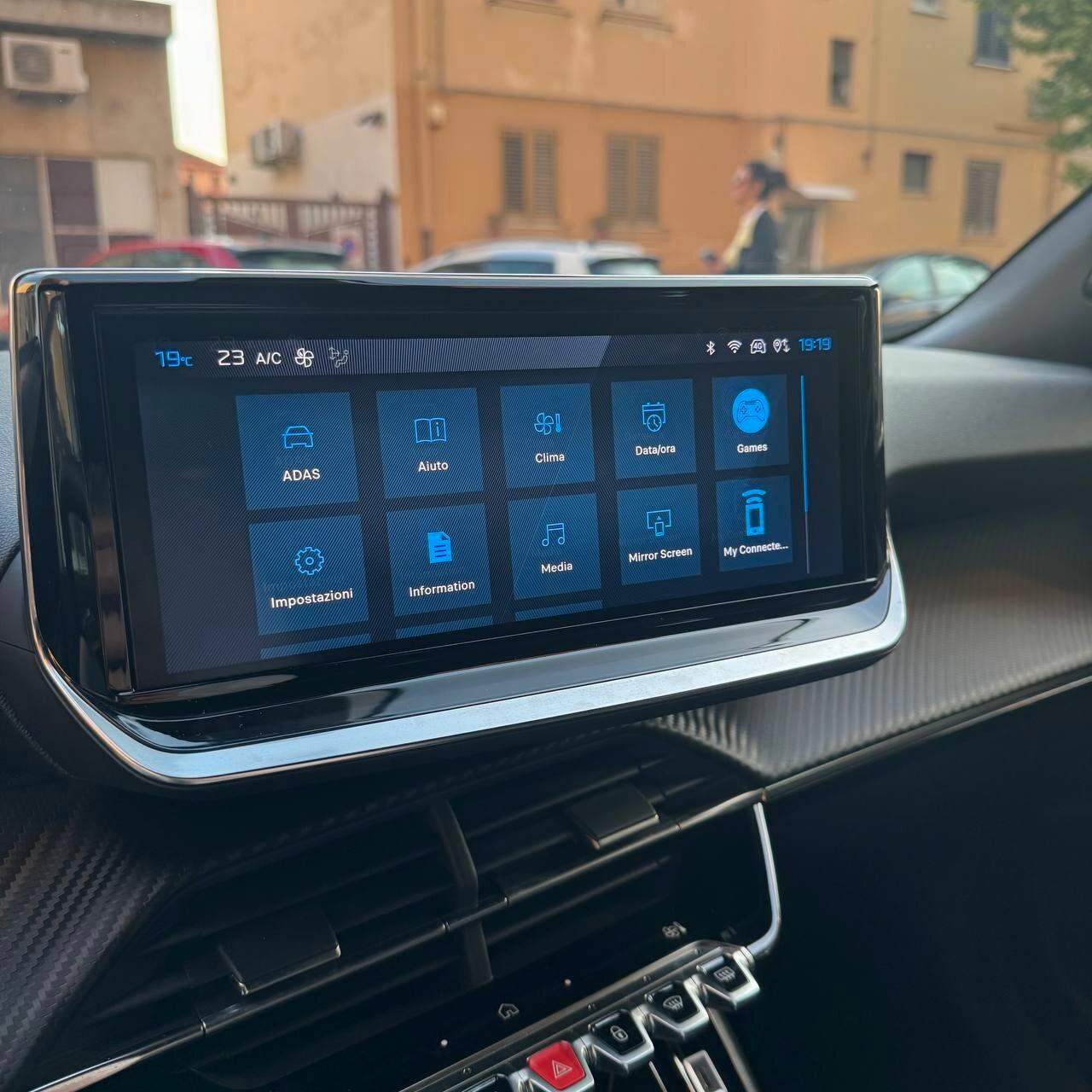 Peugeot 2008 PureTech/Allure * 230 /MESE ACCONTO 0