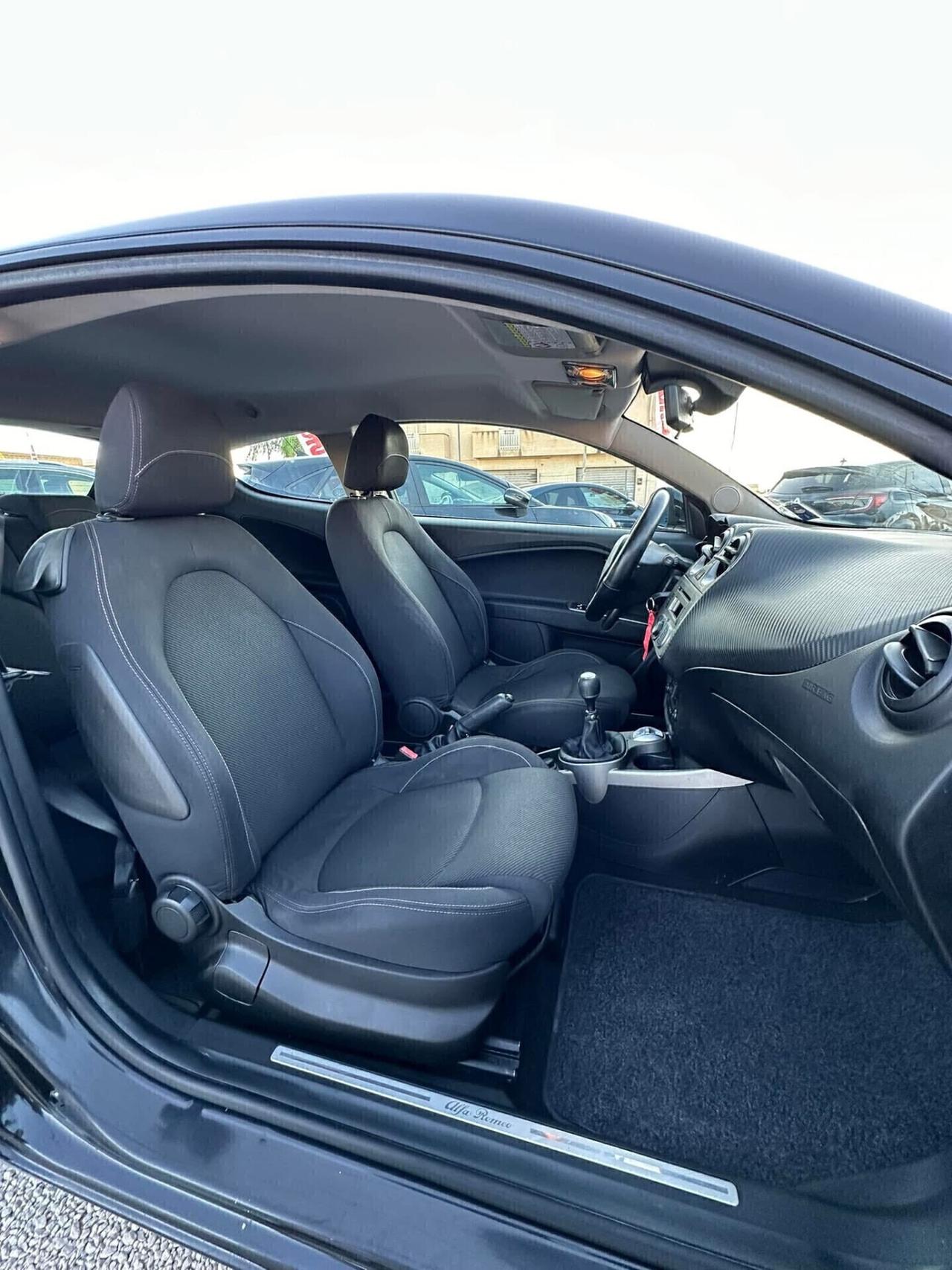 Alfa Romeo MiTo 1.3 JTDm-2 95 CV S&S Distinctive