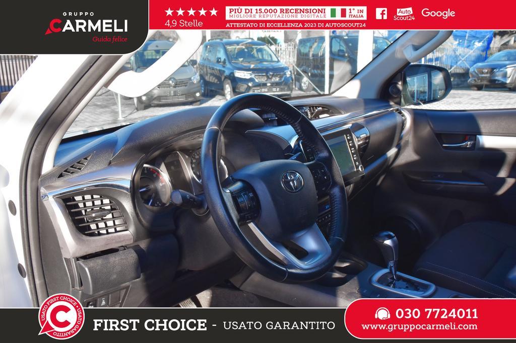 Toyota Hilux Double Cab 2.4 D-4D Lounge 4WD A/T