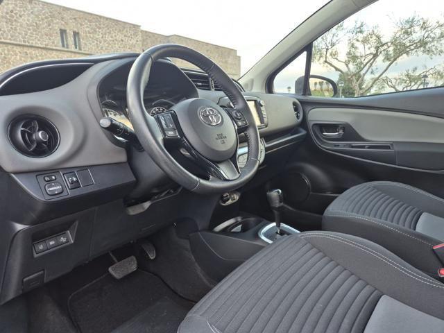 TOYOTA Yaris 1.5 Hybrid 5 porte Business