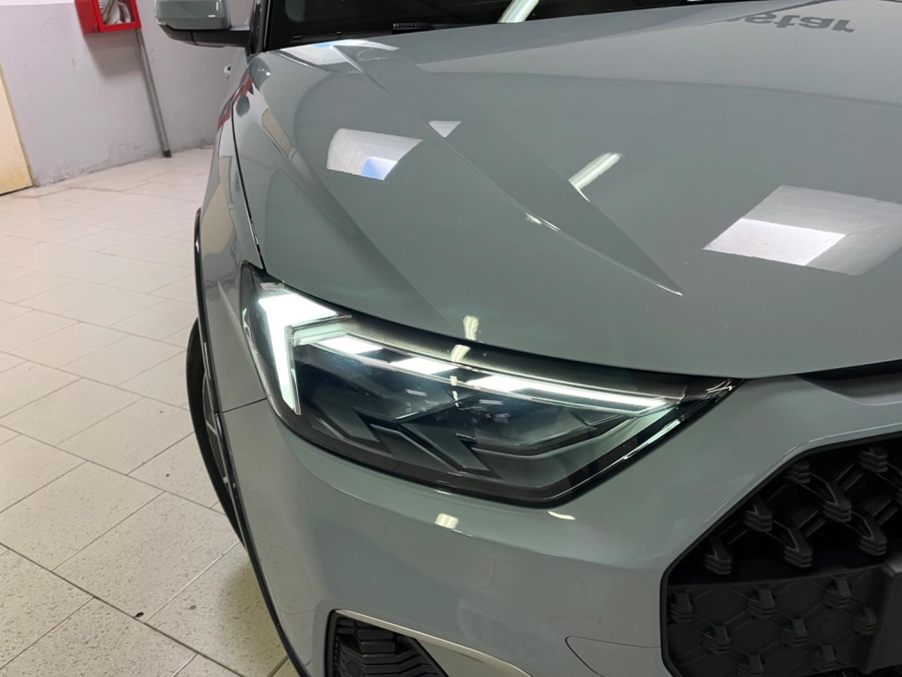 Audi A1 citycarver 30 TFSI S tronic S Line edition