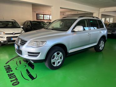 Volkswagen Touareg 2.5 R5 TDI DPF tiptronic