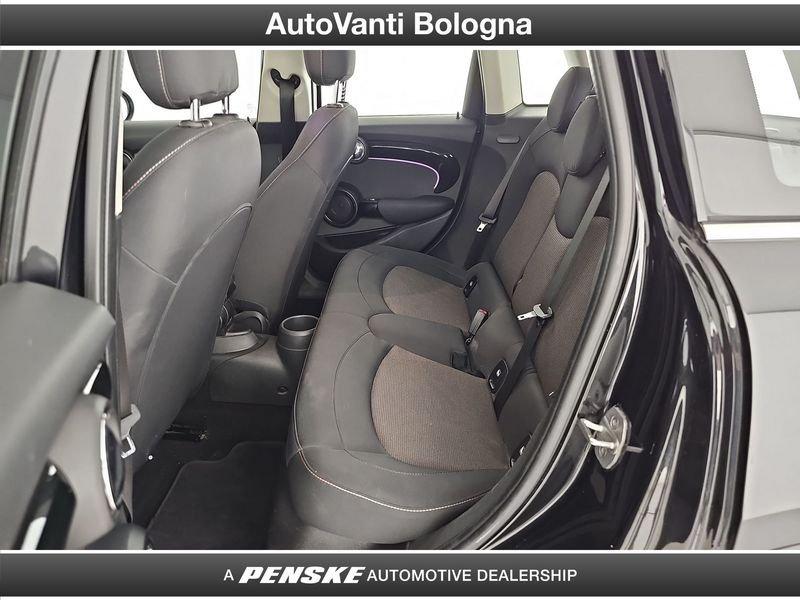 MINI Mini 5 porte Mini 5p 1.5 Cooper Essential auto