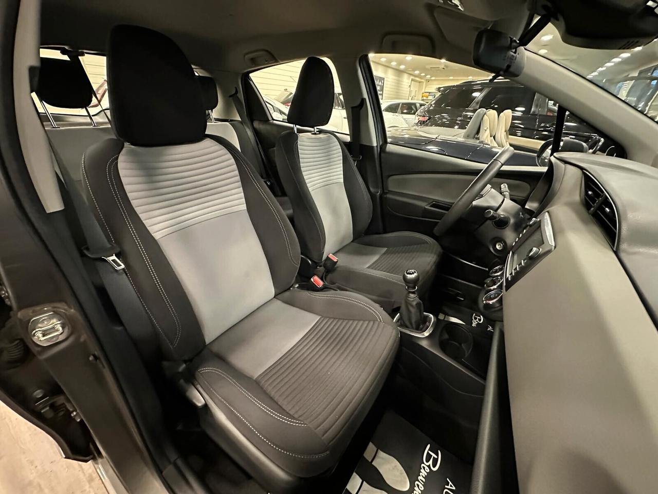 Toyota Yaris 1.5 5 porte Lounge