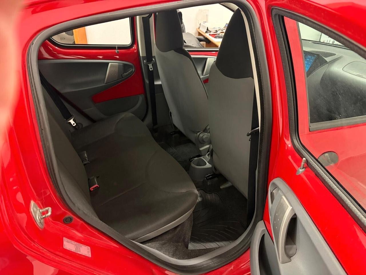 Toyota Aygo 1.0 69Cv 12 MESI DI GARANZIA