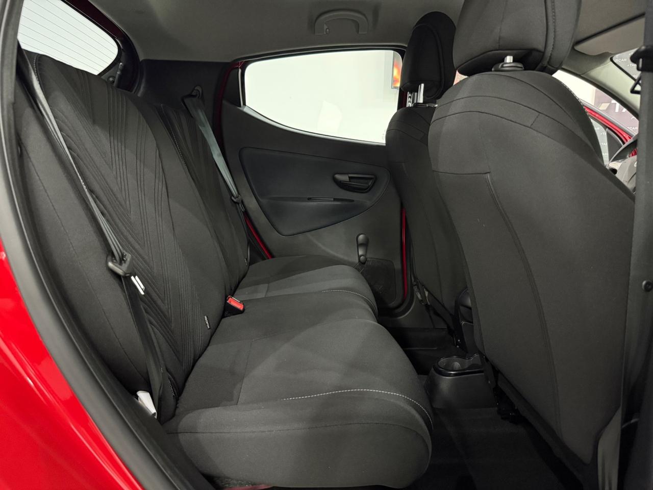Lancia Ypsilon 1.0 70cv Hybrid Gold