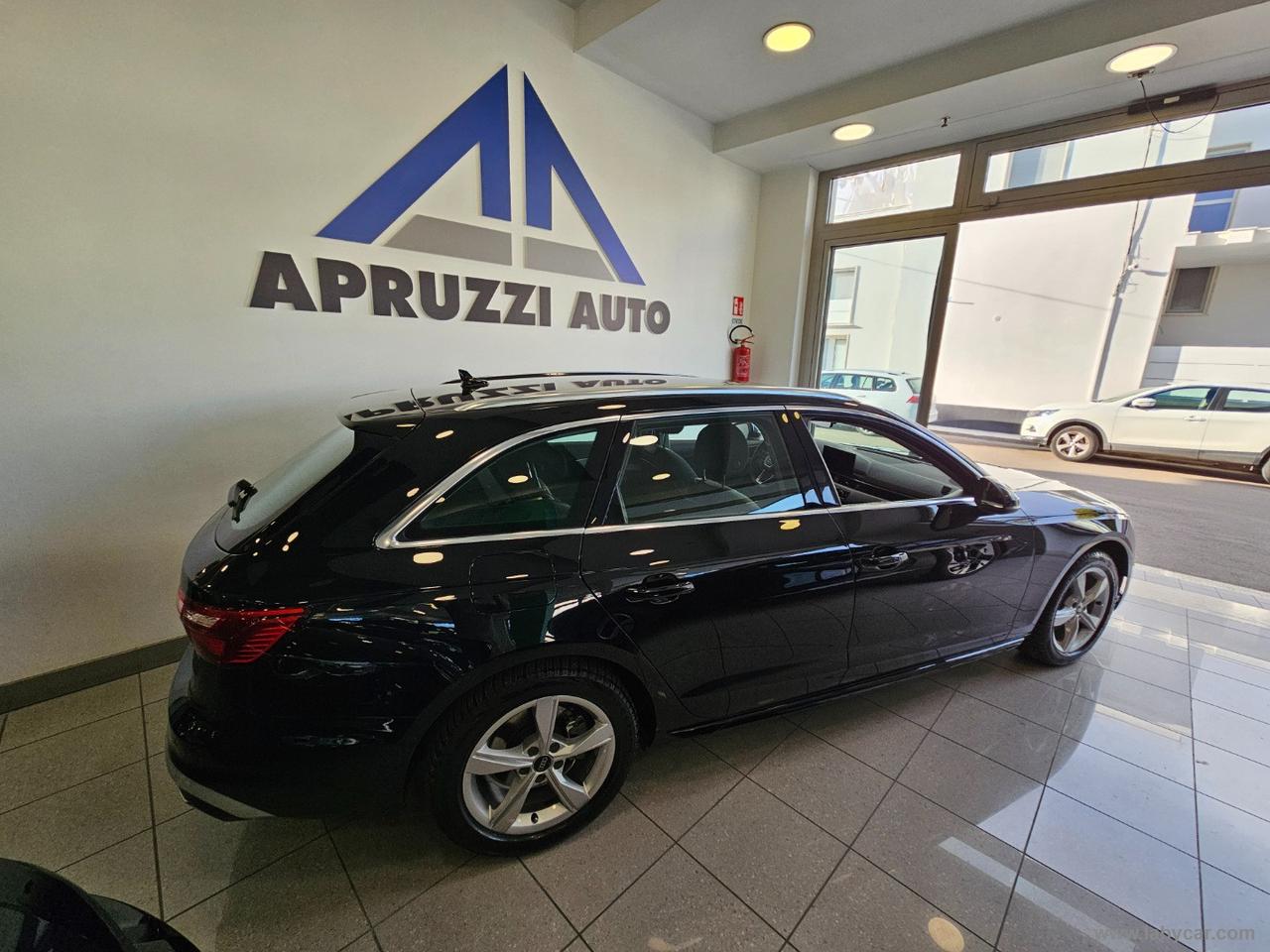 AUDI A4 Avant 30 TDI MHEV 136CV S tronic Business SPORT