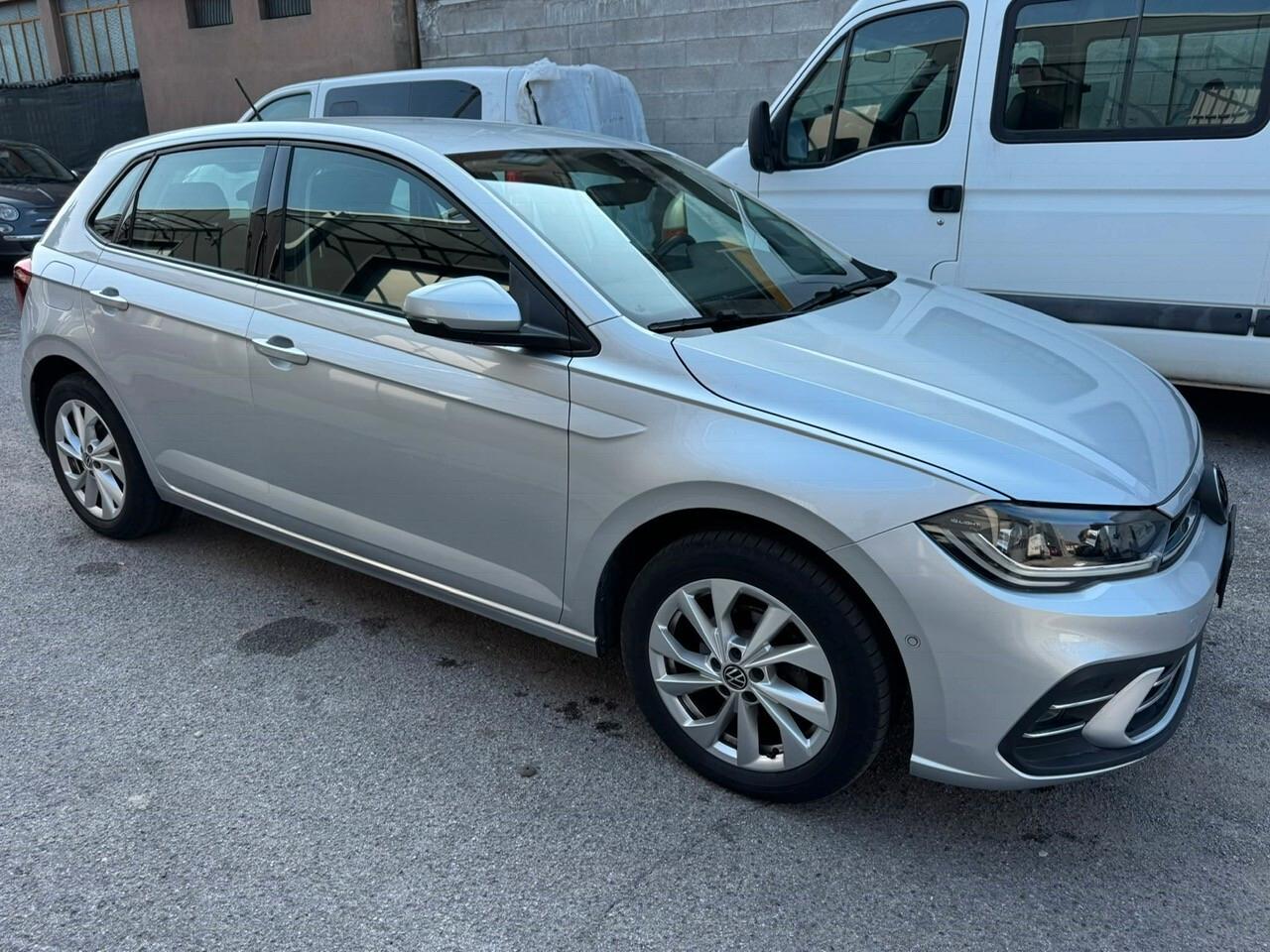 Volkswagen Polo 1.0 TSI DSG Style*EURO6*NEOPATENTATI