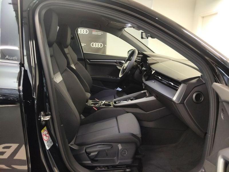 Audi A3 A3 Sedan 1.5 tfsi mhev Business Advanced 116cv s-tronic