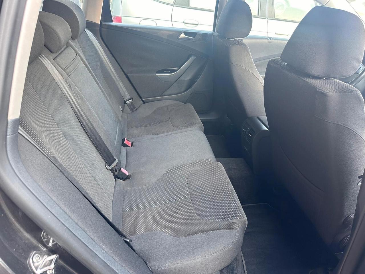 Volkswagen Passat 2.0 TDI DPF Var. Highline