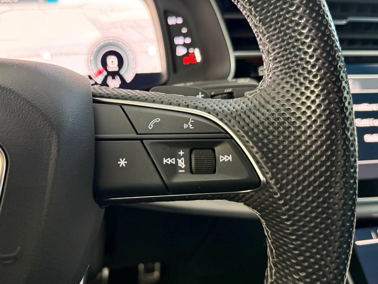 AUDI Q8 50 TDI MHEV 286 CV 4WD MOD. S-LINE