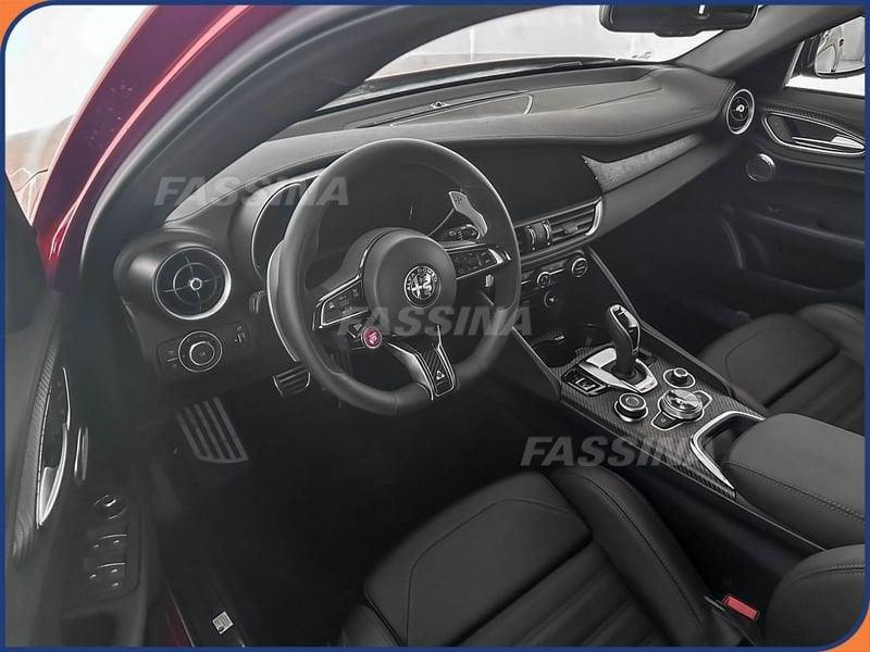Alfa Romeo Giulia 2.9 T V6 AT8 Quadrifoglio