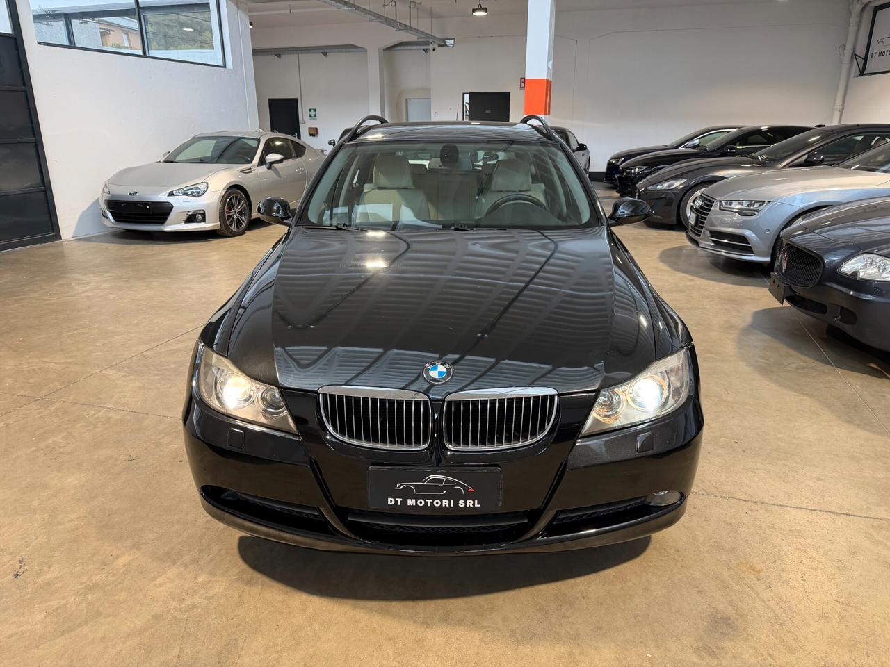 Bmw 325 i Touring MANUALE-TRAZ.POST- 6 CILINDRI