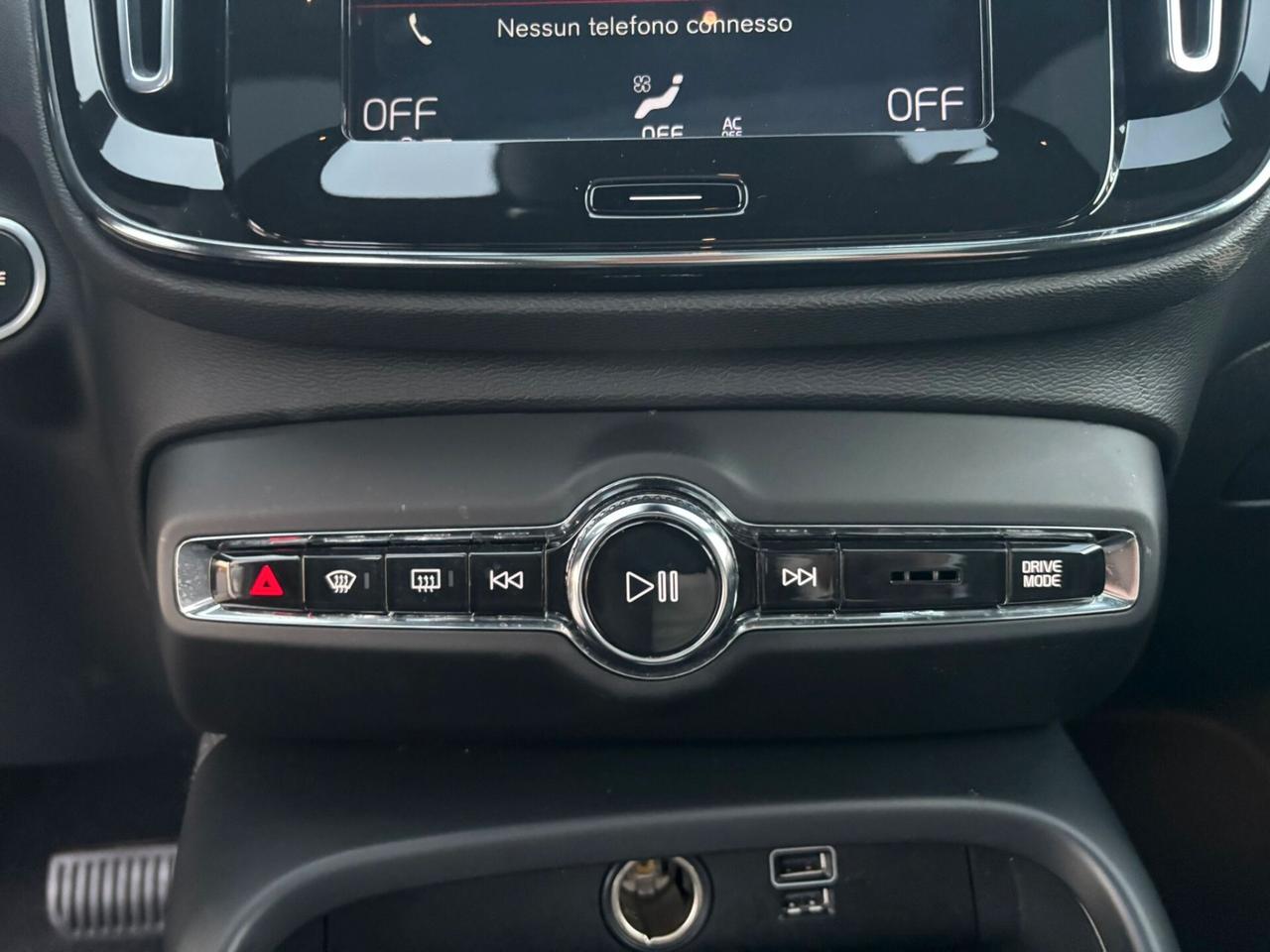 Volvo XC40 D4 AWD Geartronic R-design 2021 TETTO