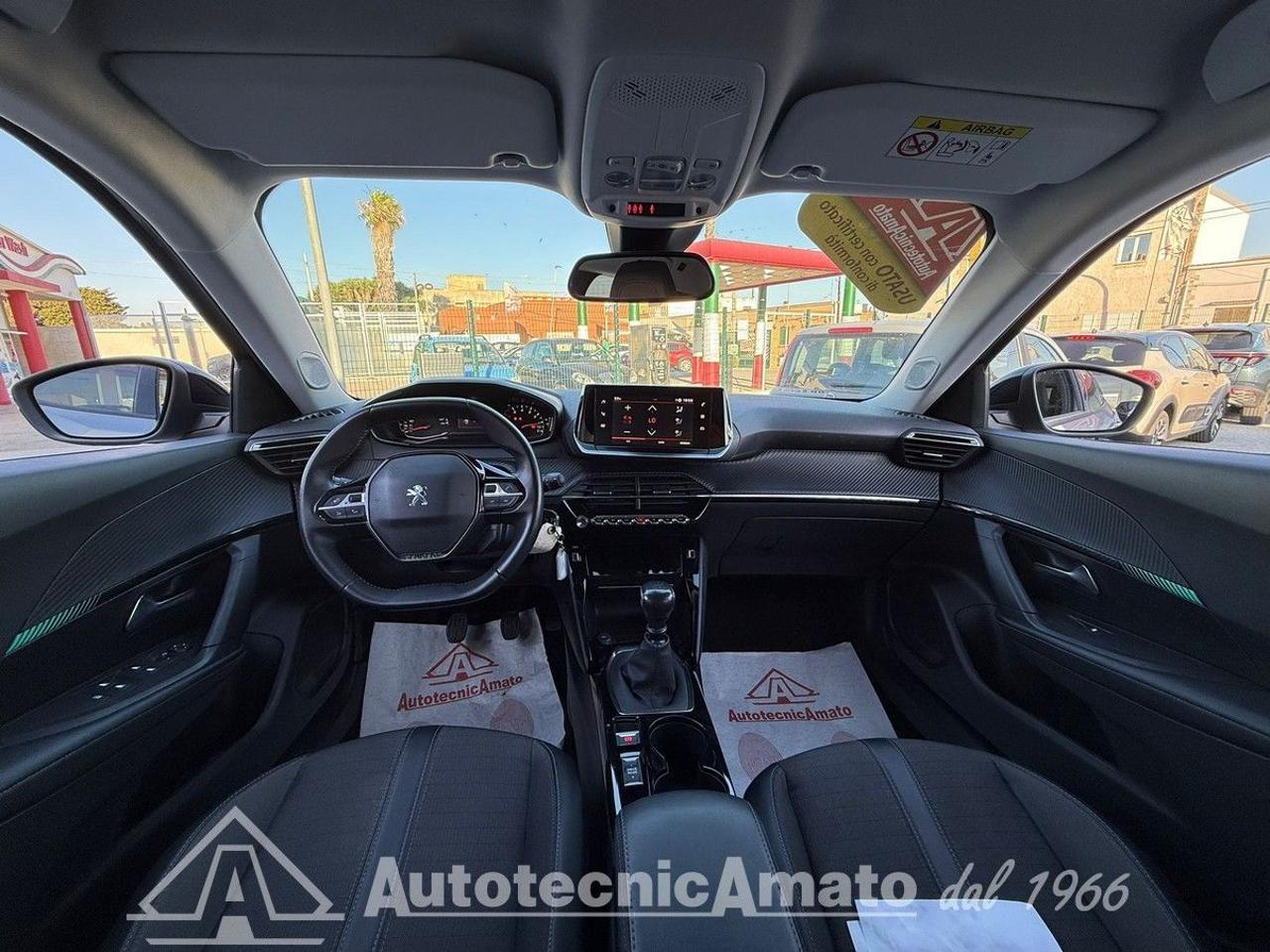 Peugeot 2008 PureTech 100 S&S Allure Pack