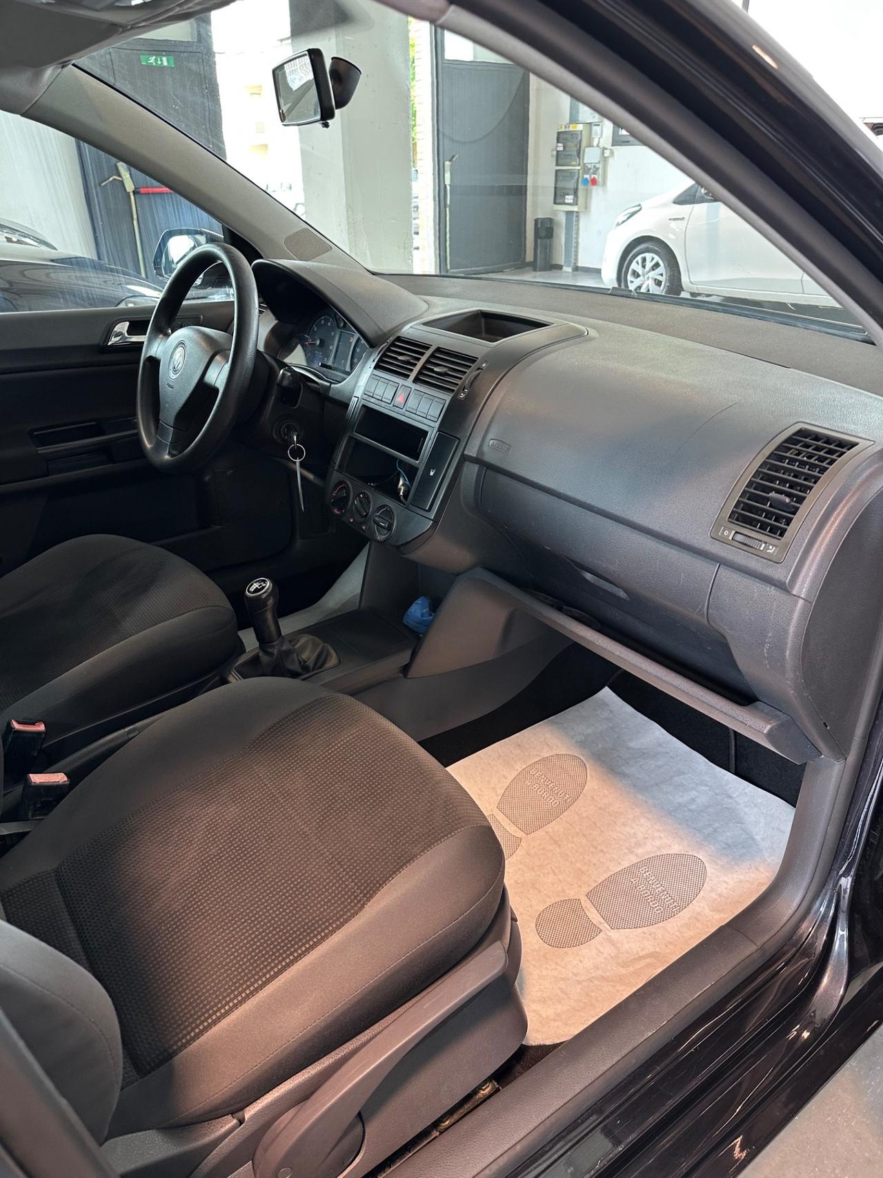 Volkswagen Polo 1.4/80CV 16V 5p. Comfort. BiFuel G