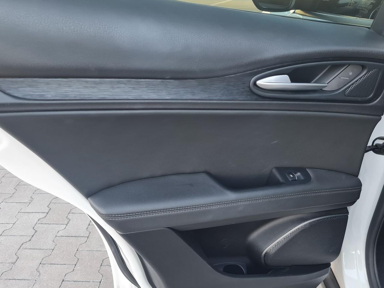 Alfa Romeo Stelvio 2.2 veloce Business #7202