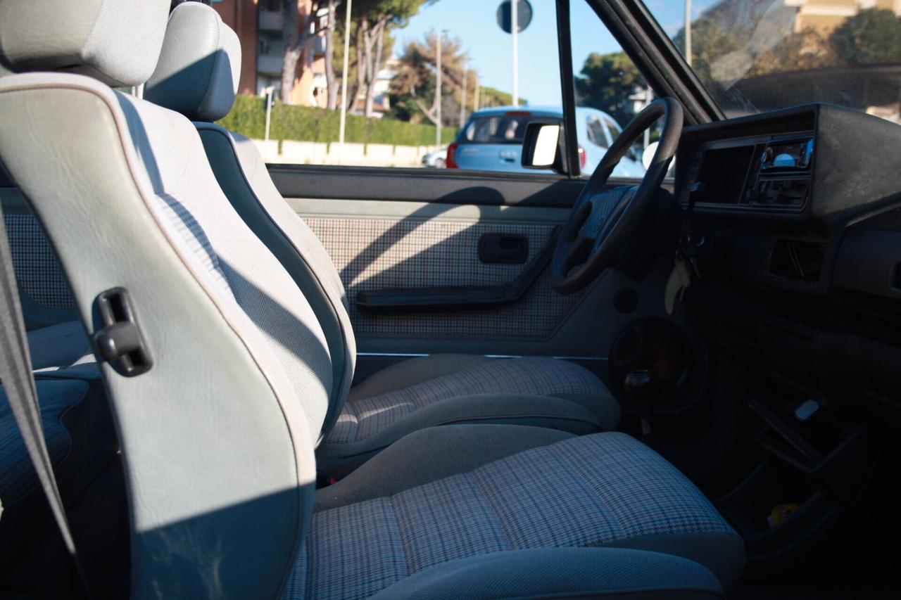 Volkswagen Golf II Serie Karmann