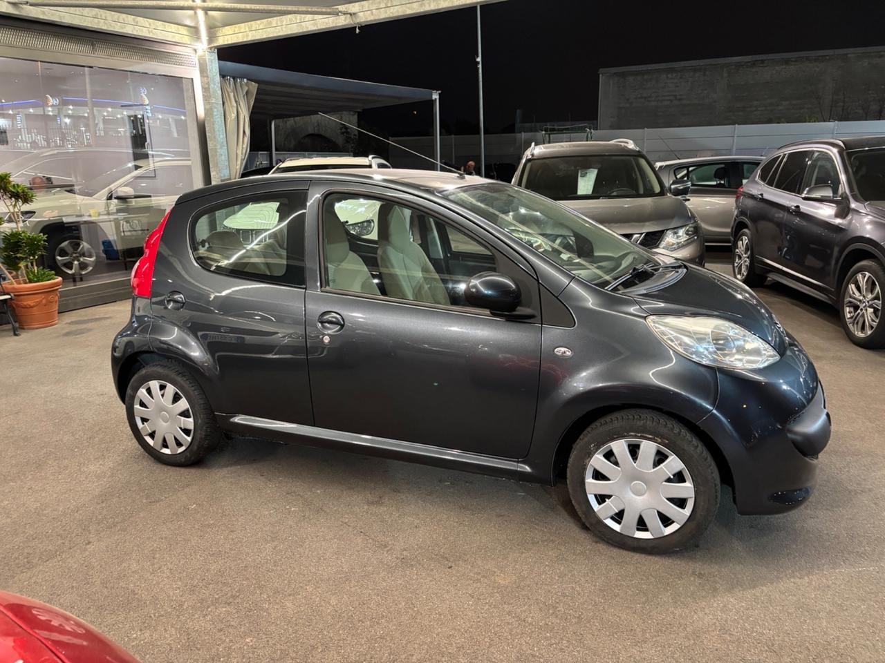 Peugeot 107 1.0 68CV 5p. AUTOMATICA