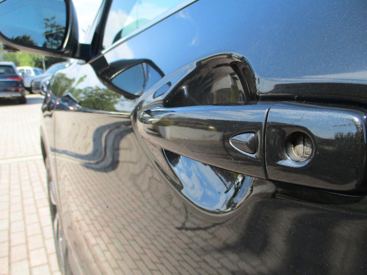 Nissan Qashqai 1.5 dCi N-Connecta TETTO/360/Frenata