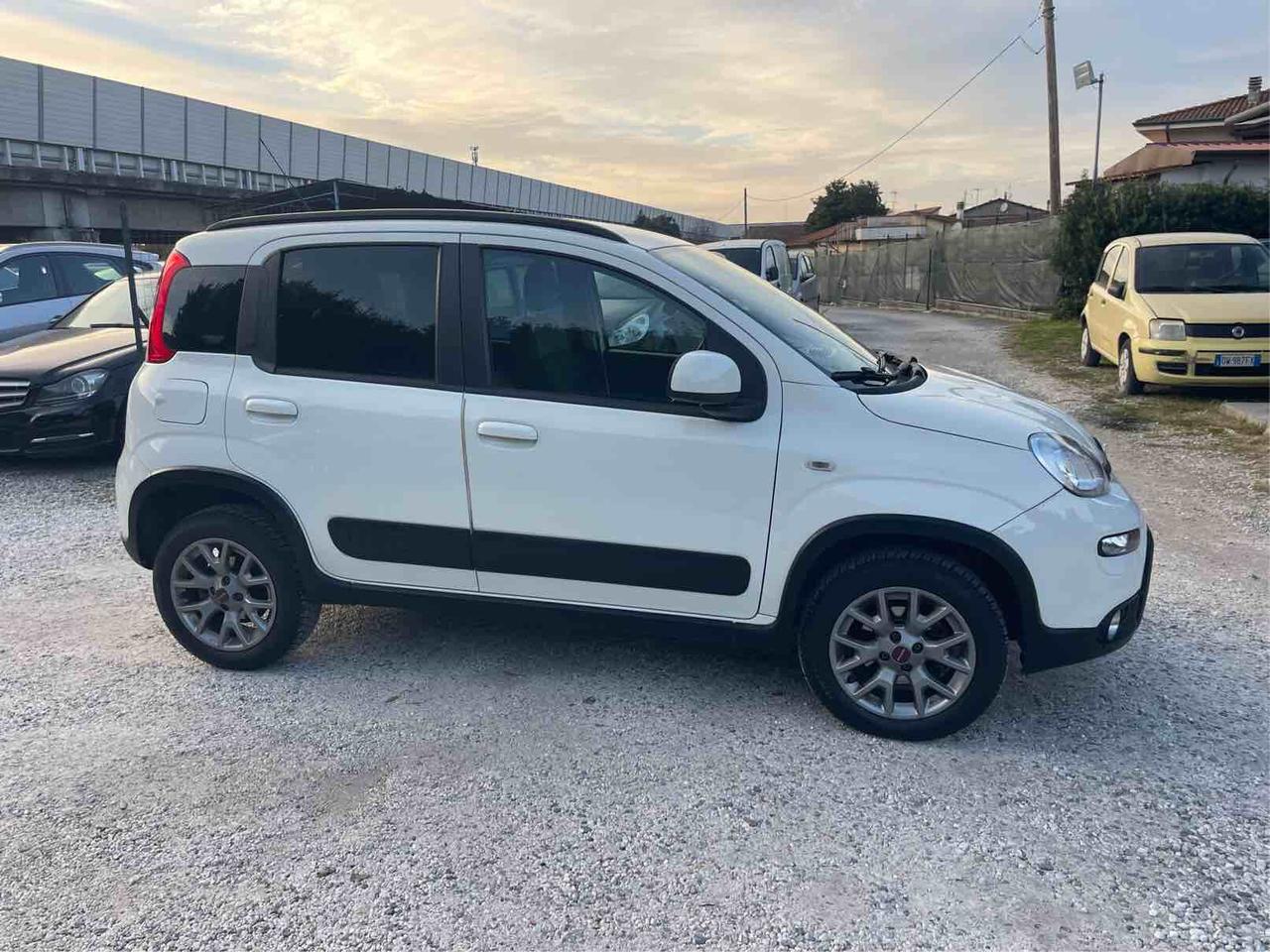 FIAT PANDA - 4x4 - SOLO 49 000 KM