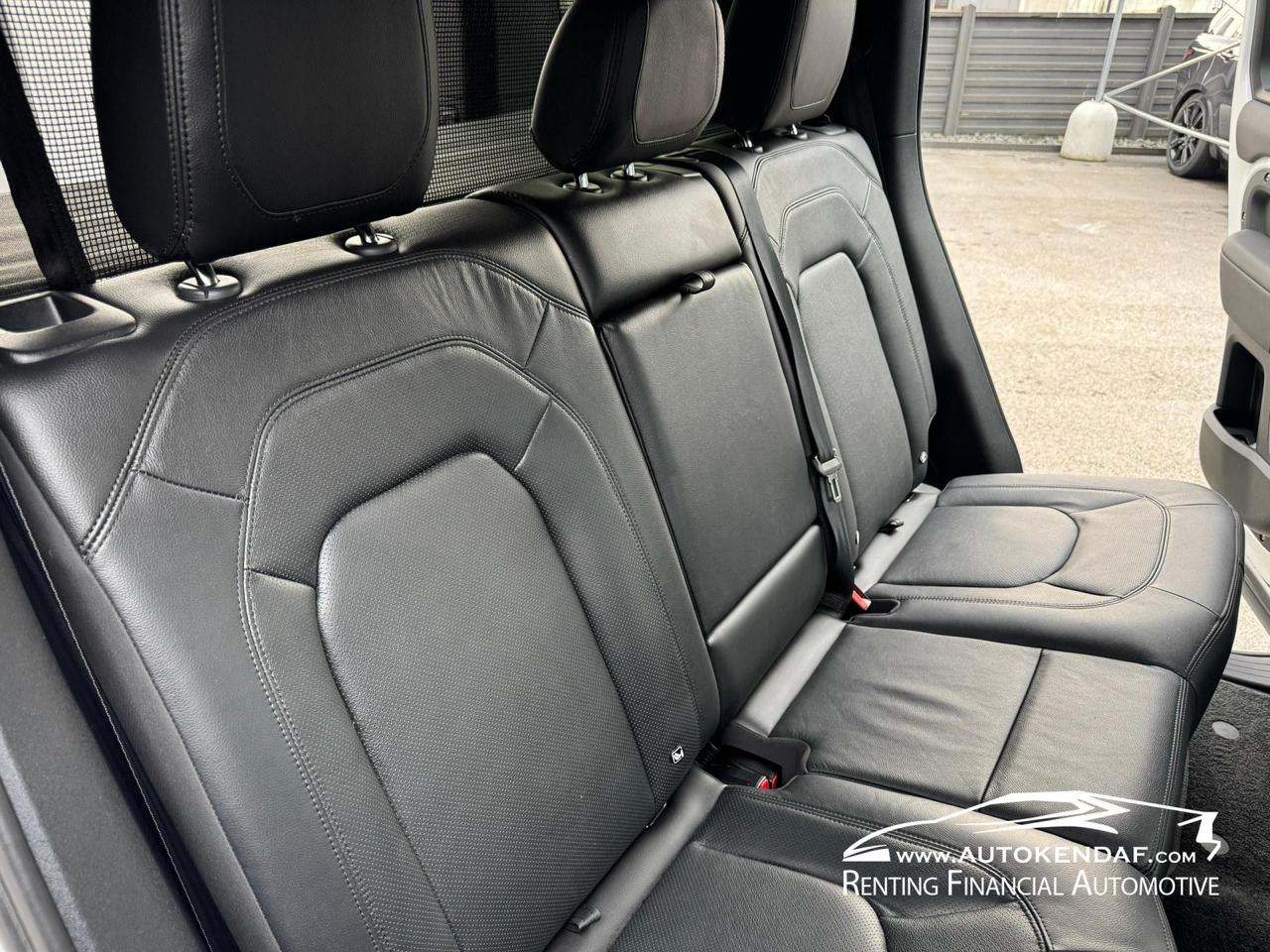 Land Rover Defender 110 3.0d i6 mhev SE awd 250cv auto