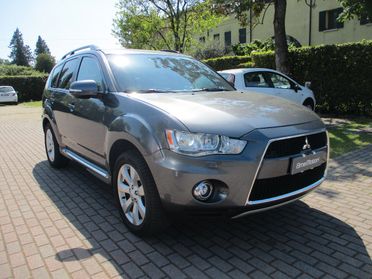 Mitsubishi Outlander 2.2 di-d Instyle 7P tc-sst - Camera/4Stagioni