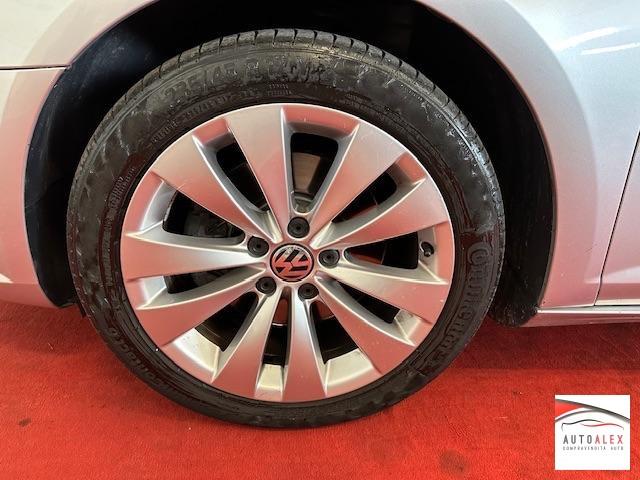 VOLKSWAGEN - Passat Passat 2.0 tdi Dpf NEOPATENTATI