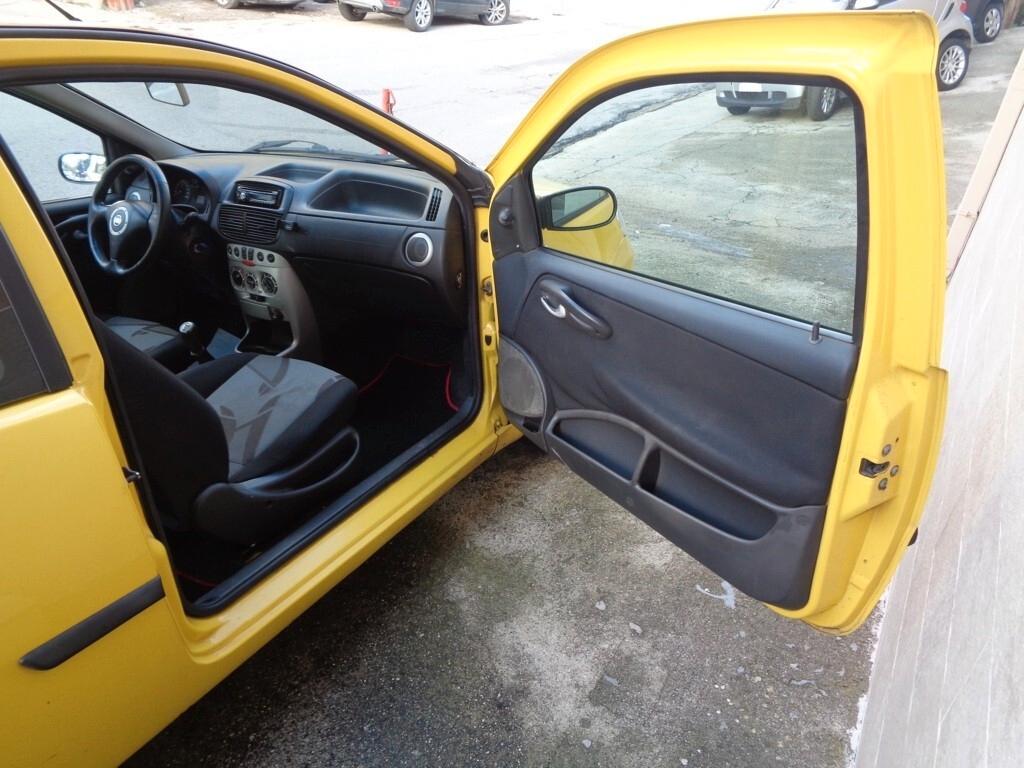 Fiat Punto 1.3 MJT 69CV (Neopatentati)