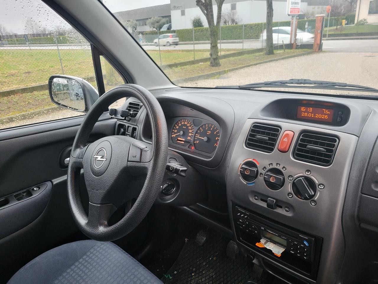 Opel Agila 1.0 12V Fashion Line